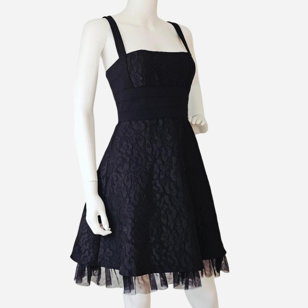 BCBGMaxAzria Women's "Kaya" Black Textured‎ Tulle Mini Dress. Sz 8